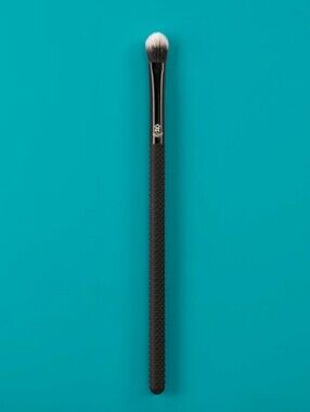 Royal & Langnickel MŌDA Pro BMX-265 Glow Brush – New in Package ✨